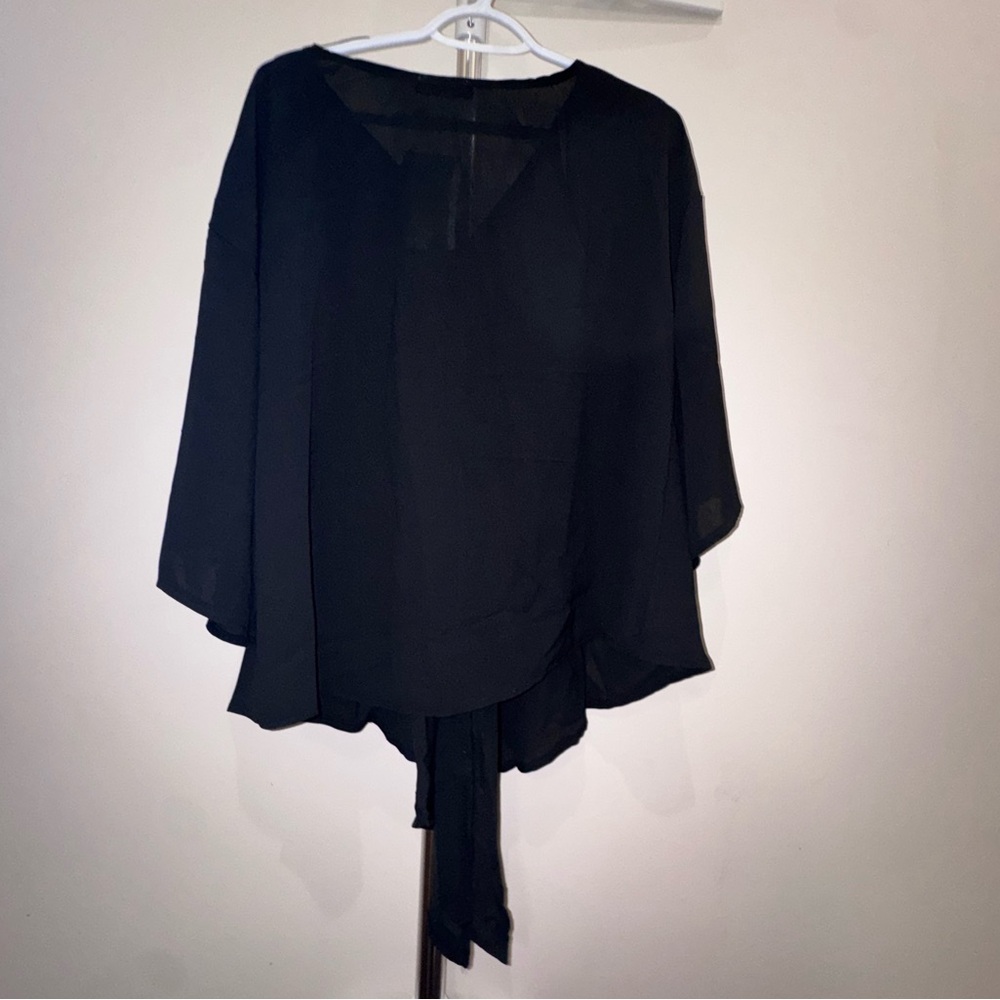 Floral Blooming Lightweight Black V-Neck Women's Top - Picture 2 of 5